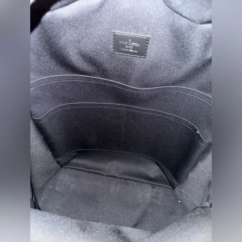 Josh Backpack Like New - Picture 8 of 12